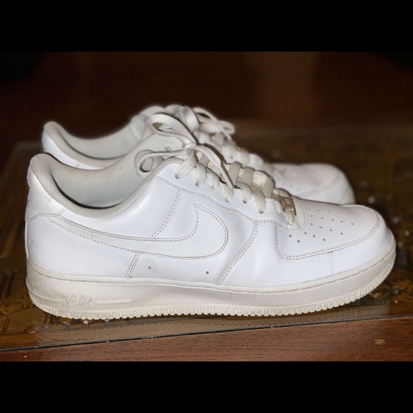 Air Force 1 - Picture 3 of 11